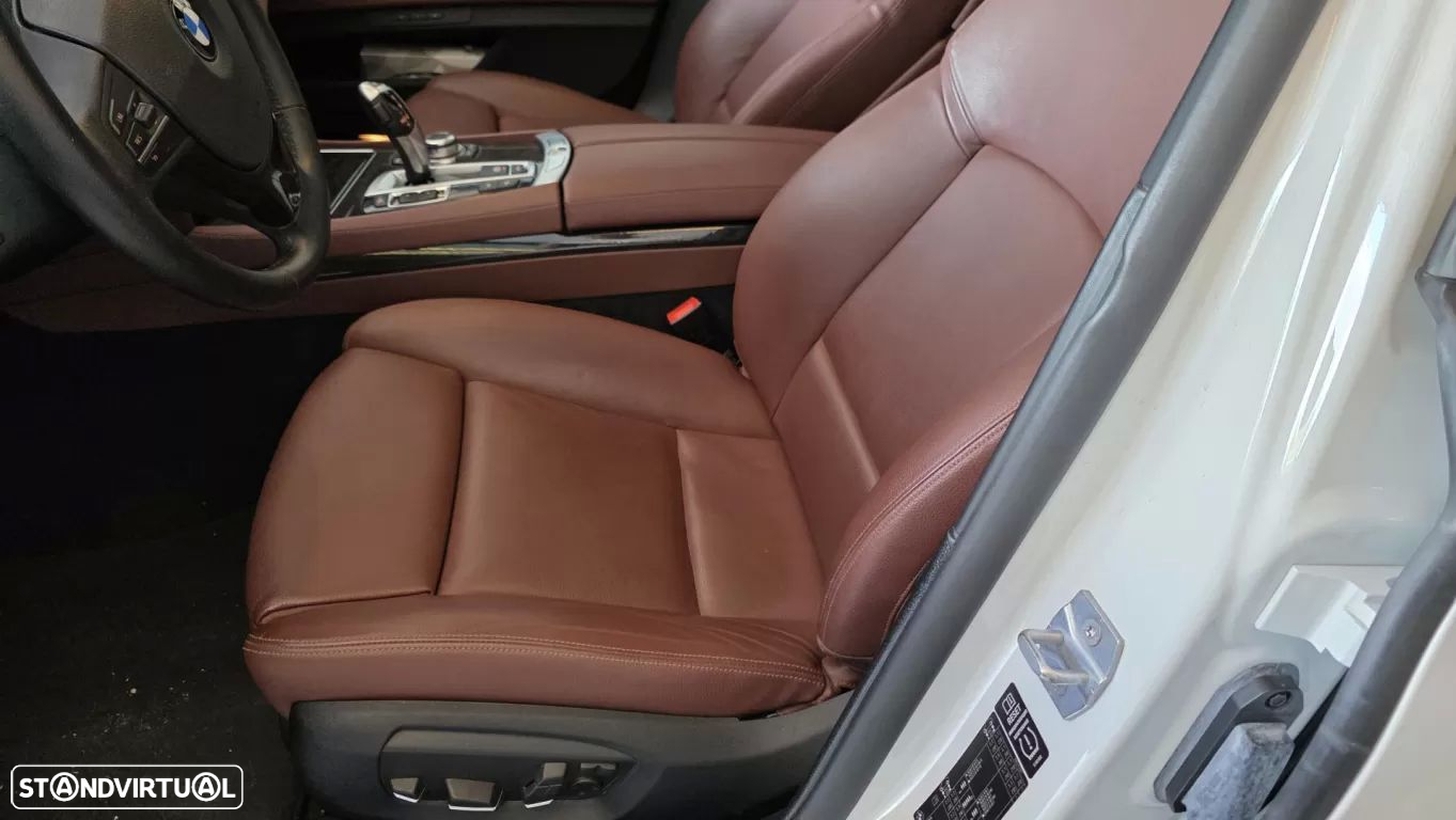 BMW 730 Ld Edition Exclusive - 36