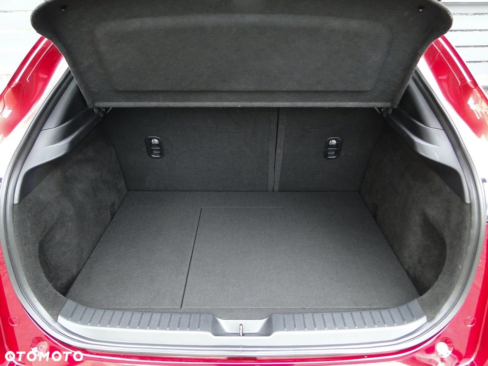Mazda CX-30 2.0 mHEV Hikari 2WD - 20