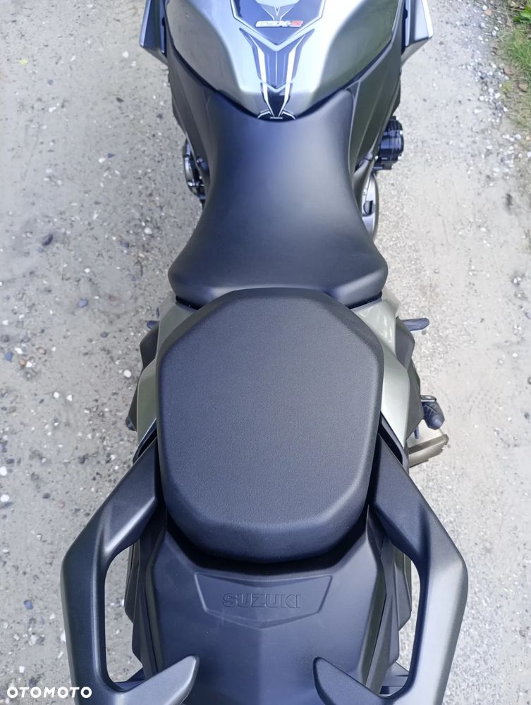 Suzuki GSX 1000 - 8