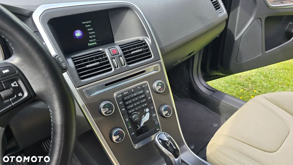 Volvo XC 60 D4 AWD Summum - 14