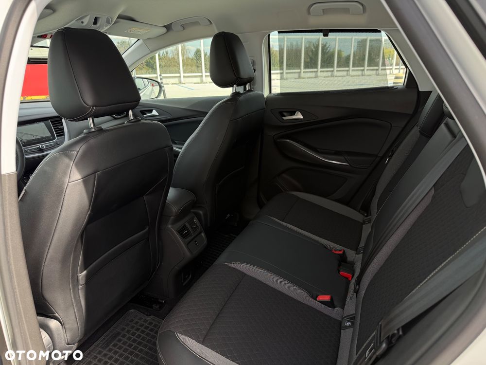 Opel Grandland X 1.6 T Elite S&S - 13