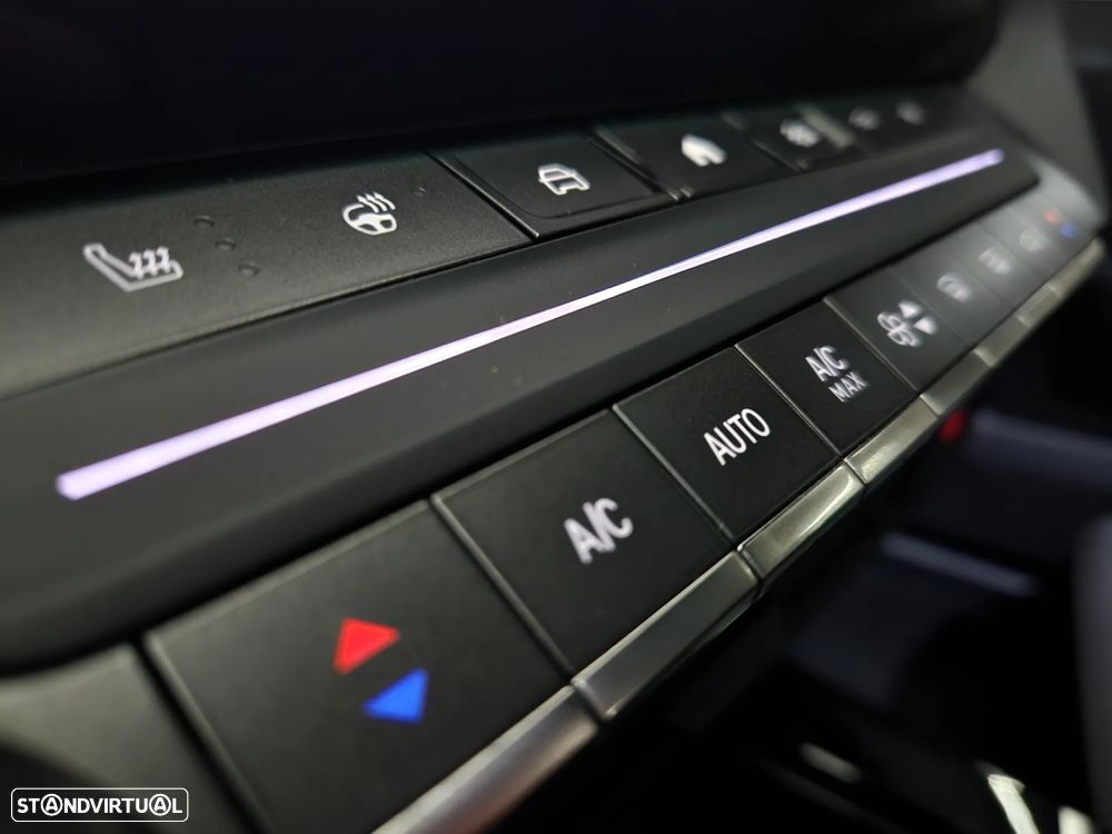 Opel Astra Sports Tourer 1.2 T GS Line - 18