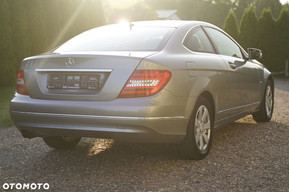 Mercedes-Benz Klasa C 180 BlueEFFICIENCY - 18