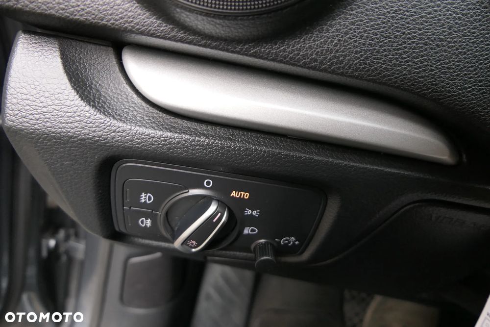 Audi A3 Sportback 1.4 TFSI S tronic Ambiente - 31