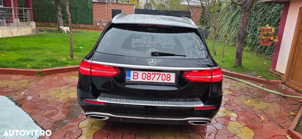 Mercedes-Benz E 220 d T 9G-TRONIC AMG Line - 11