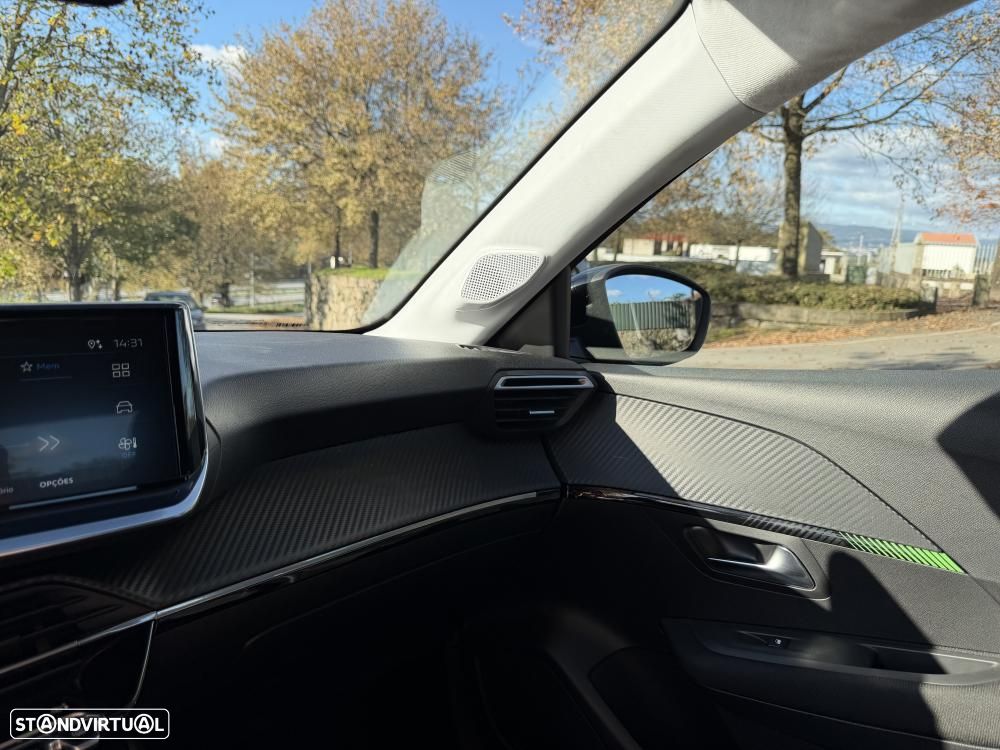 Peugeot 208 PureTech 75 Allure Pack - 24