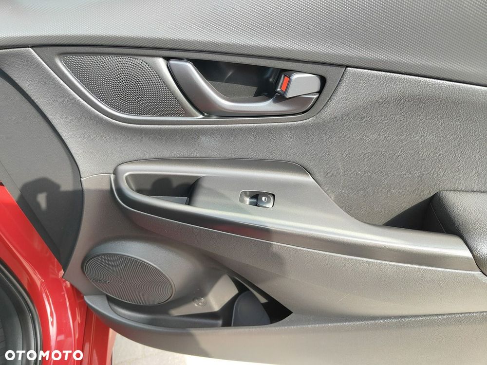 Hyundai Kona - 24