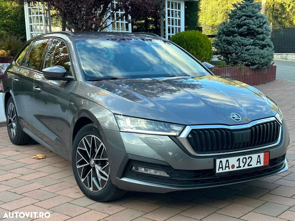 Skoda Octavia Combi 2.0 TDI DSG Clever - 2