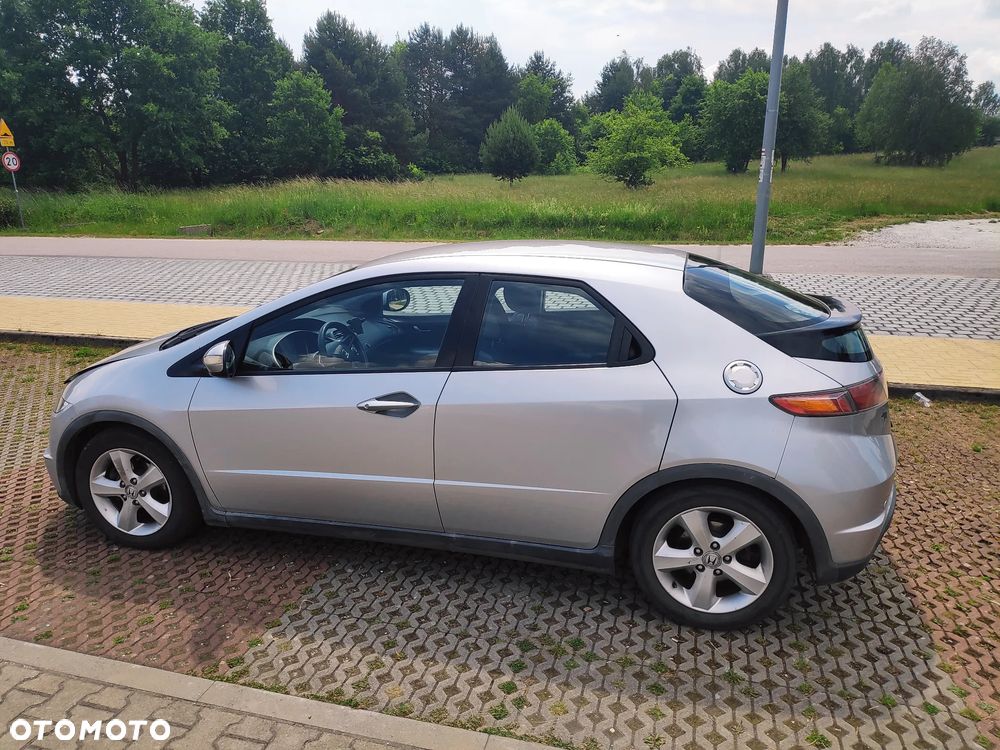 Honda Civic 1.8i-VTEC Comfort - 2