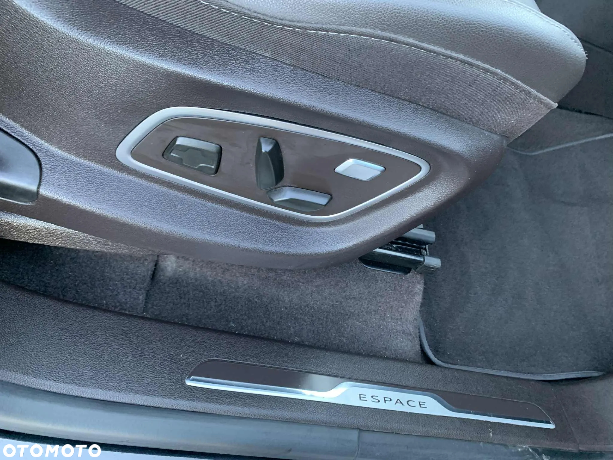 Renault Espace Energy dCi 160 EDC Intens - 17