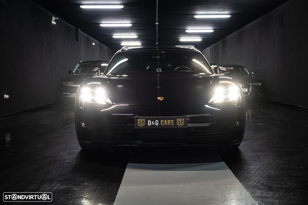 Porsche Taycan Cross Turismo 4S - 21