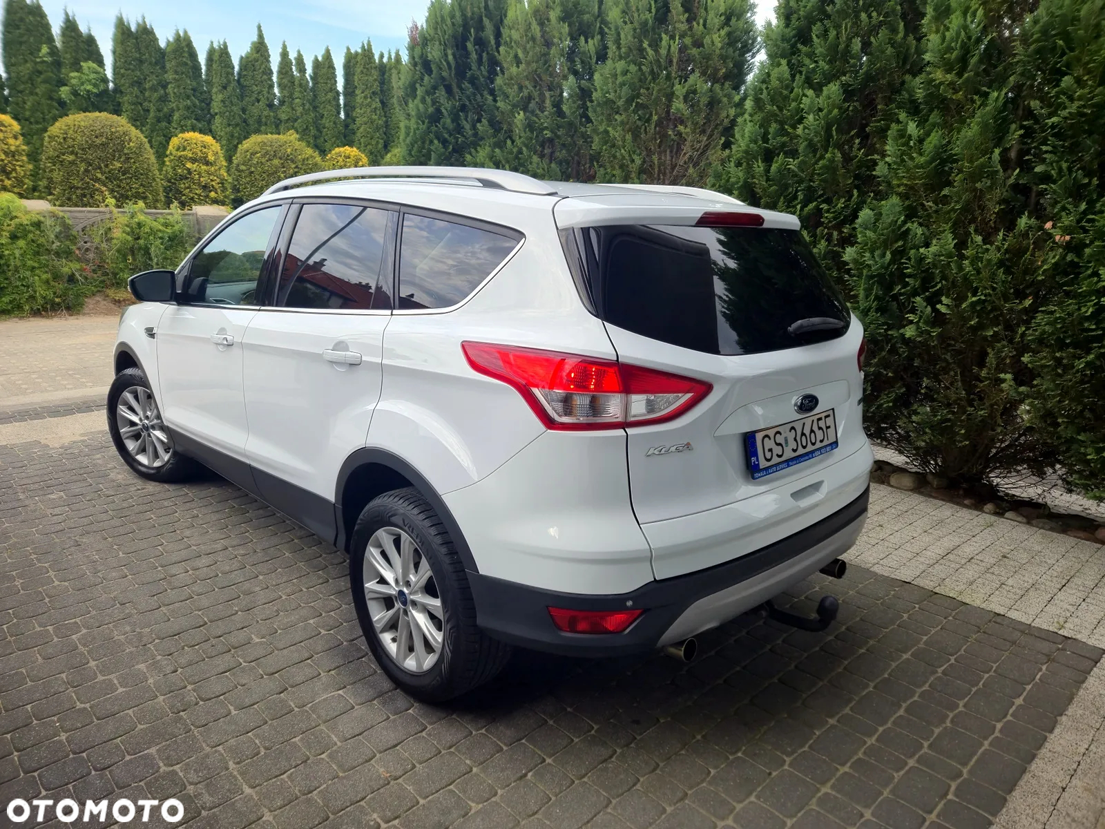Ford Kuga 1.5 EcoBoost 2x4 Titanium - 3