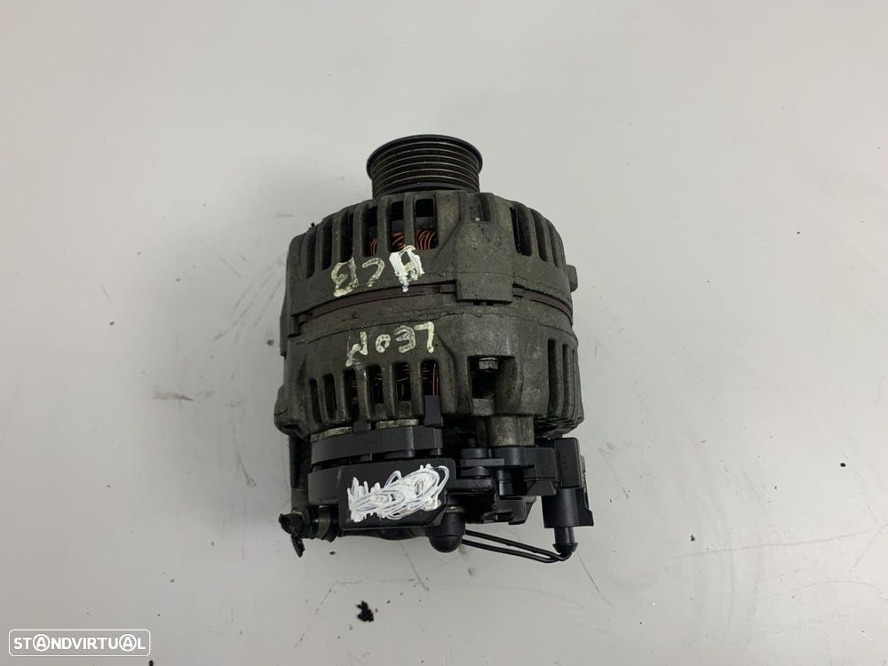 Alternador SEAT TOLEDO II (1M2) 1.6 16V SEAT LEON (1M1) 1.6 16 V VW GOLF IV (1J1... - 1