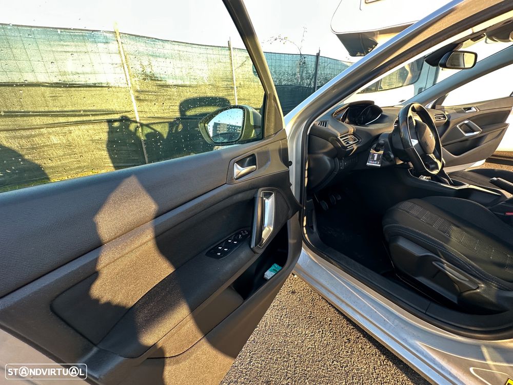 Peugeot 308 HDi FAP 92 Access - 13