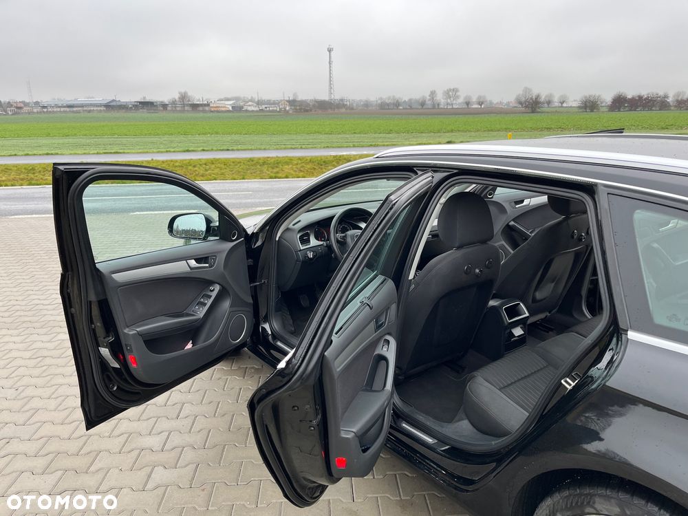 Audi A4 Avant 2.0 TDI DPF Ambiente - 17