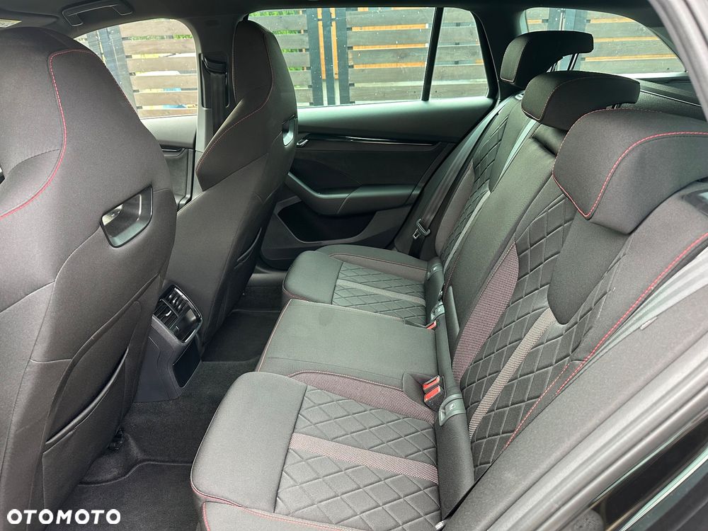 Skoda Octavia 2.0 TSI RS 245 DSG - 18