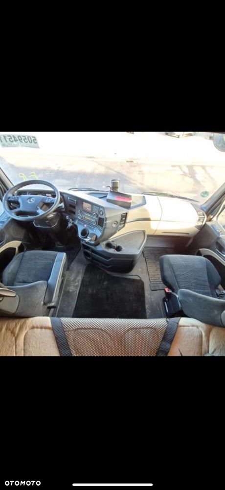 Mercedes-Benz Actros - 6