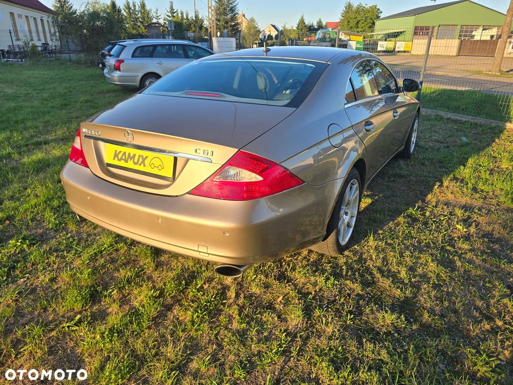 Mercedes-Benz CLS - 25