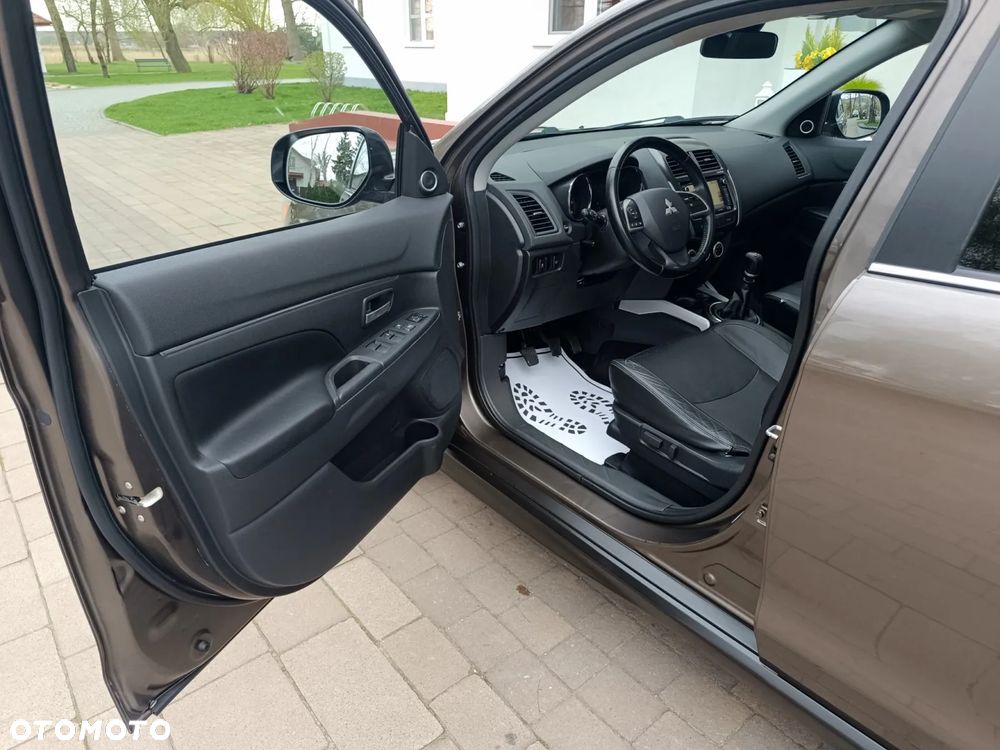 Mitsubishi ASX 1.8 DI-D 2WD Diamant Edition - 20