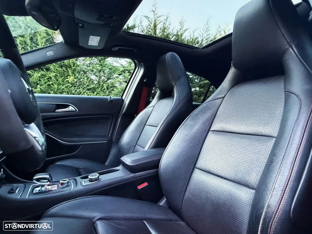 Mercedes-Benz A 45 AMG 4-Matic - 14