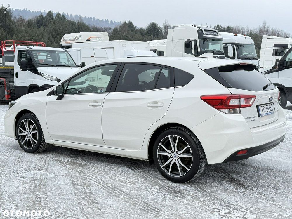 Subaru Impreza 2.0i Exclusive (EyeSight) Lineartronic - 11