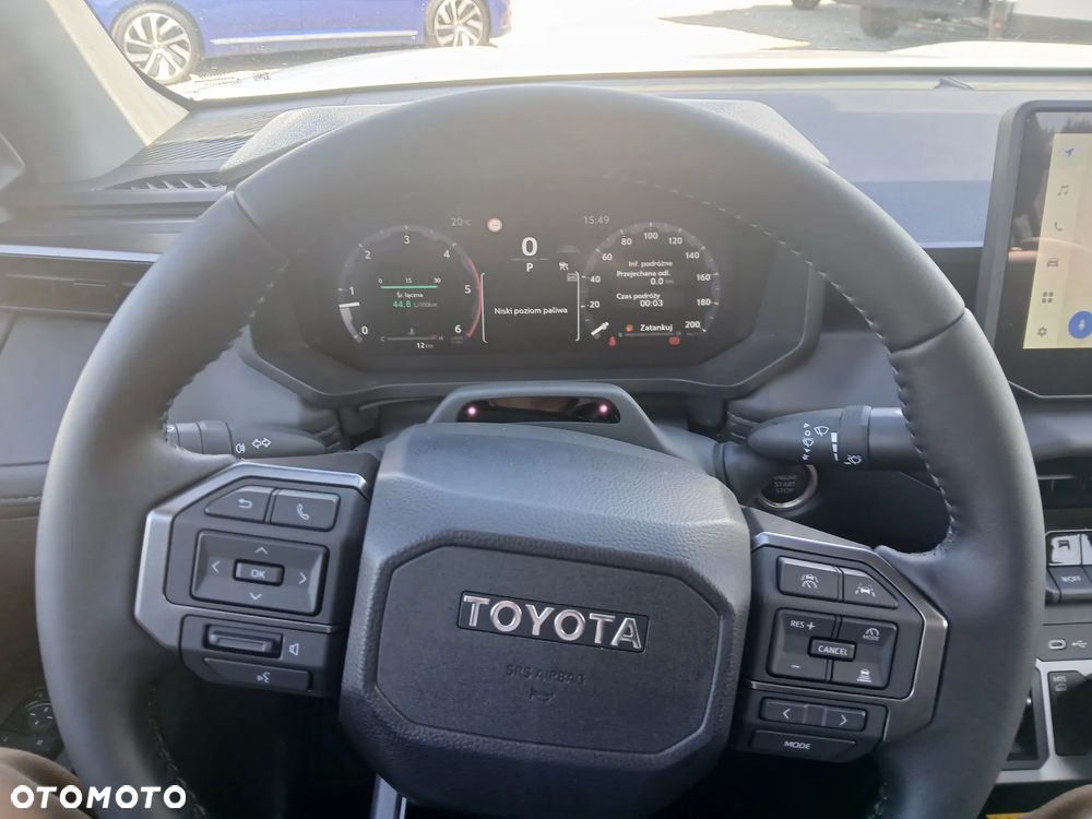 Toyota Hilux 2.8 D-4D mHEV Double Cab Invincible 4x4 - 23