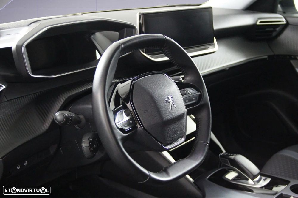 Peugeot e-2008 50 kWh Allure - 8