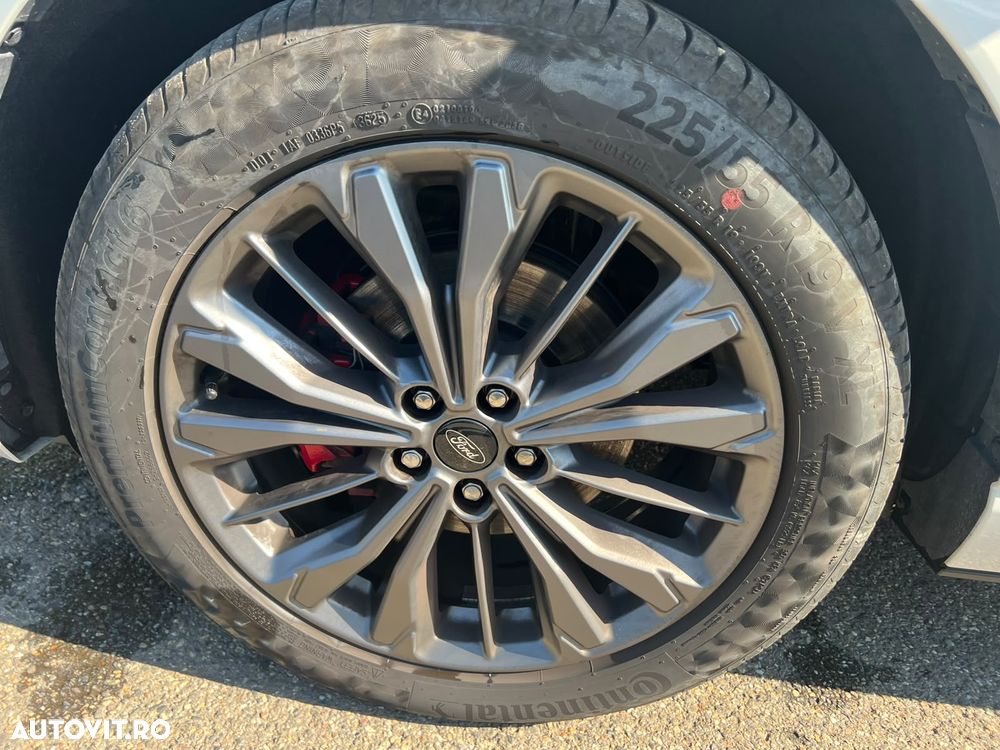 Ford Kuga - 14