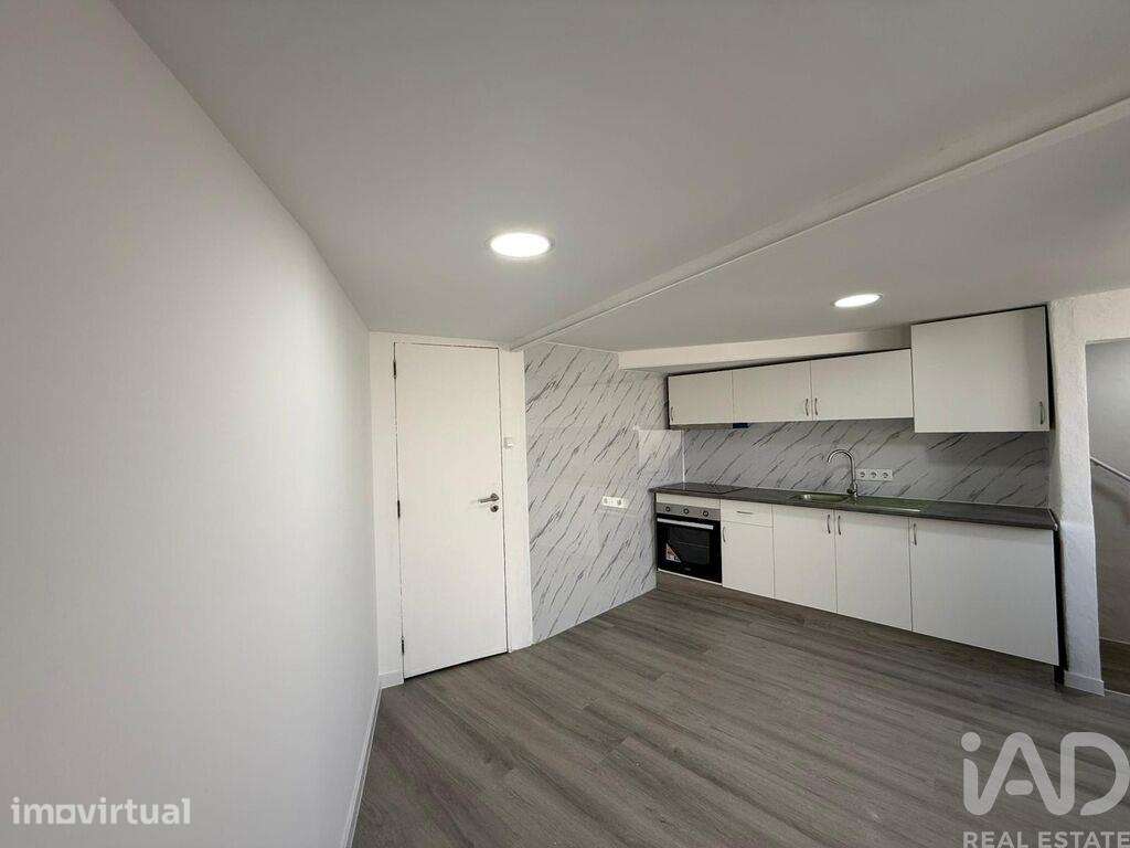 Moradia geminada T2 em São João de Areias de 48 m2 - Grande imagem: 3/20