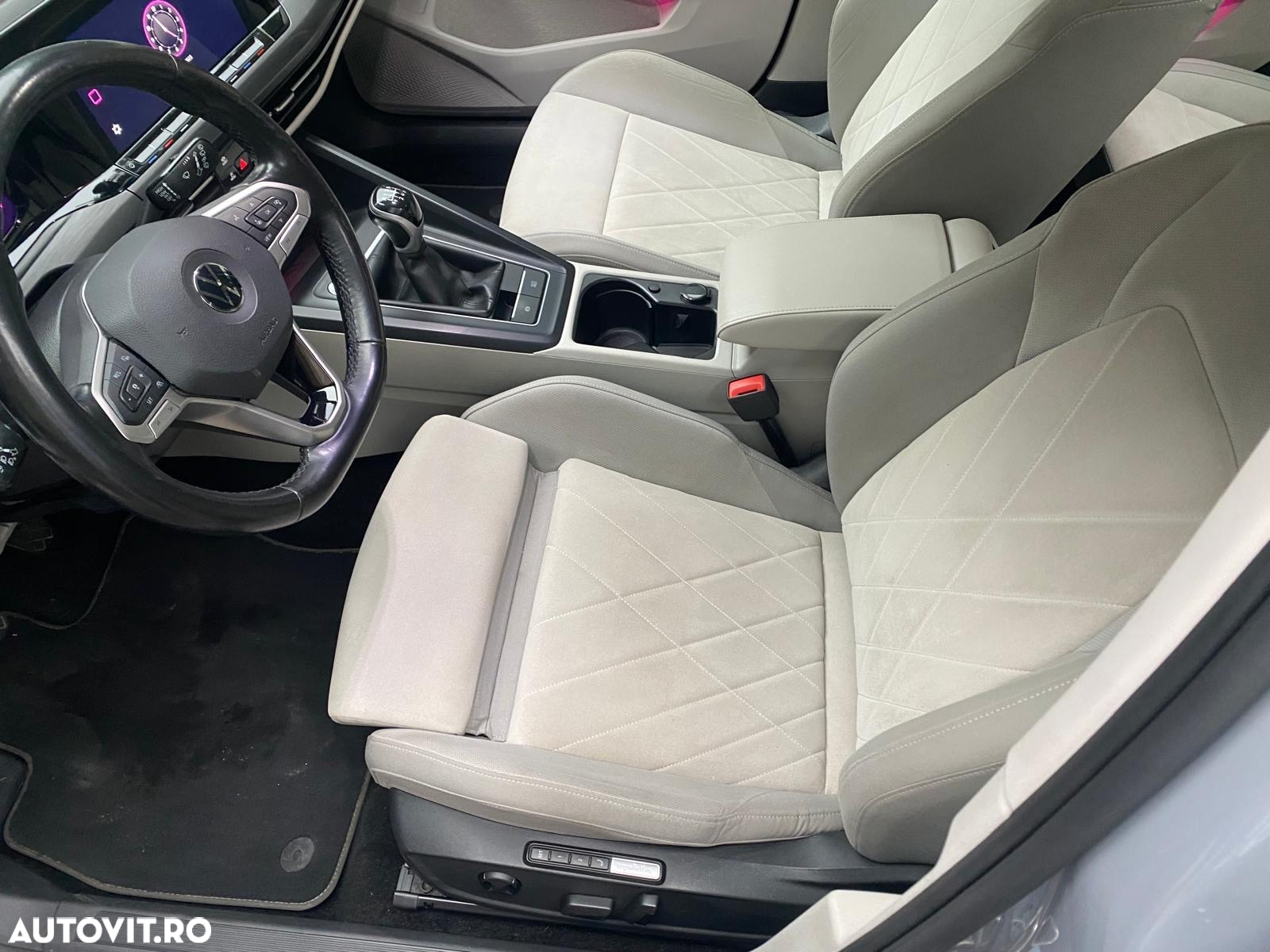 Volkswagen Golf 1.5 TSI ACT Style - 12