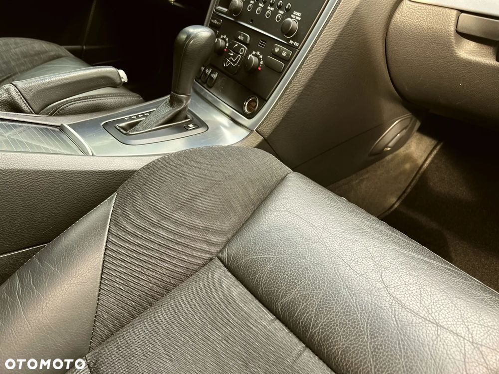 Volvo V70 2.4 Summum - 26
