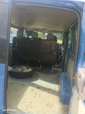 Ford Transit 350L - 11