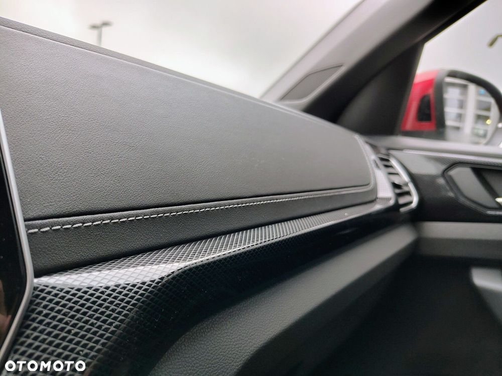 Volkswagen T-Cross - 23