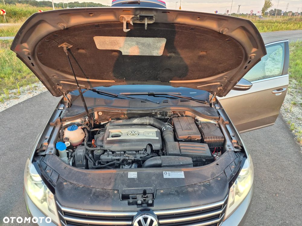 Volkswagen Passat 1.8 TSI Highline DSG - 27