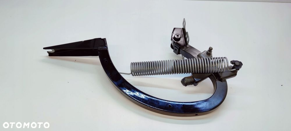 ZAWIAS KLAPY PRAWY TYŁ AUDI A4 B9 SEADN 8W5827306A - 1