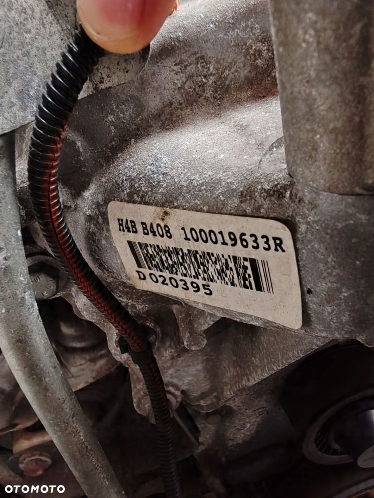 Silnik uszkodzony H4B B408 0.9 900 TCE Renault Clio IV Captur 13-18 - 3