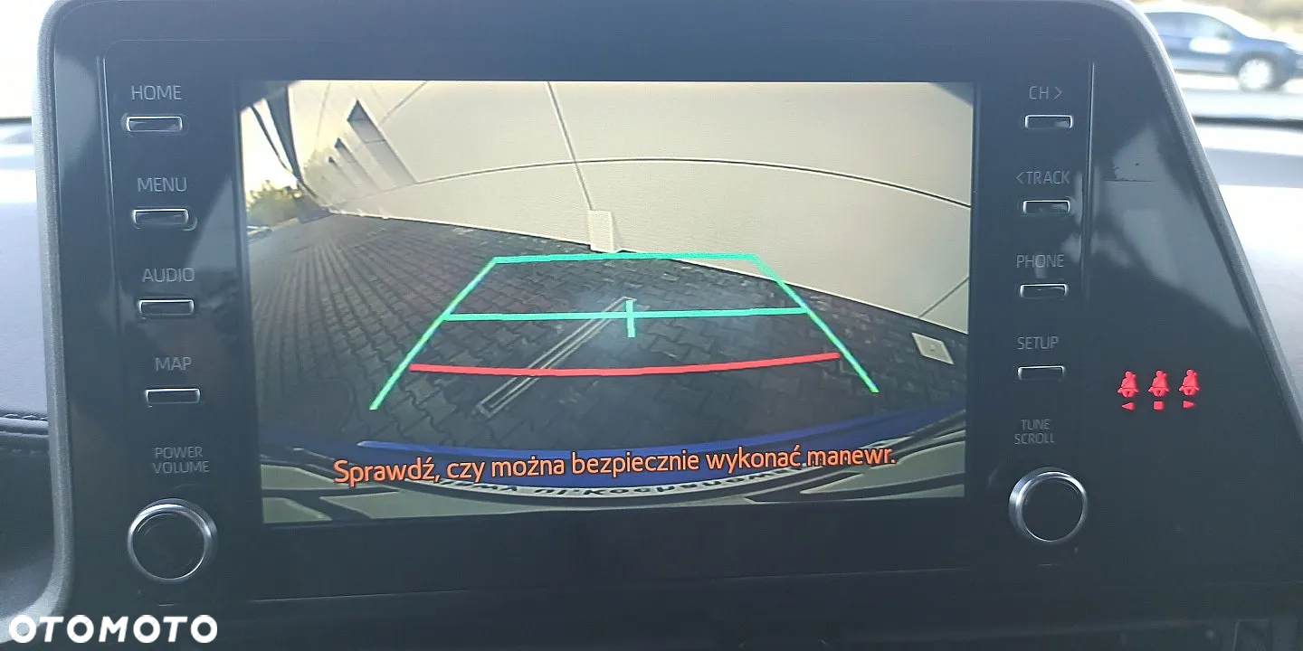 Toyota C-HR 1.8 Hybrid Business Edition - 13