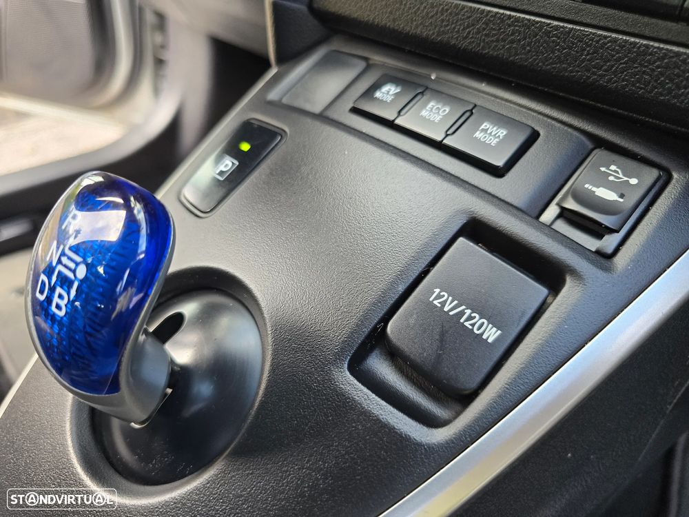 Toyota Auris Touring Sports 1.8 HSD Exclusive+TSS - 12