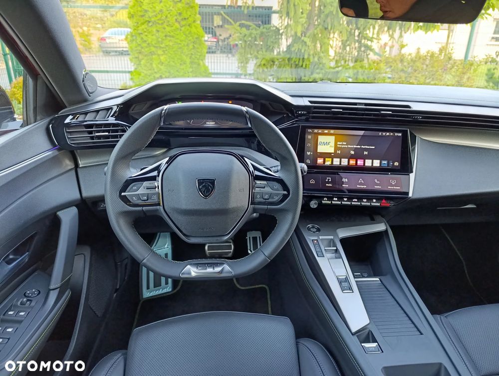 Peugeot 408 1.6 Plug-In Hybrid 180 GT EAT8 - 20