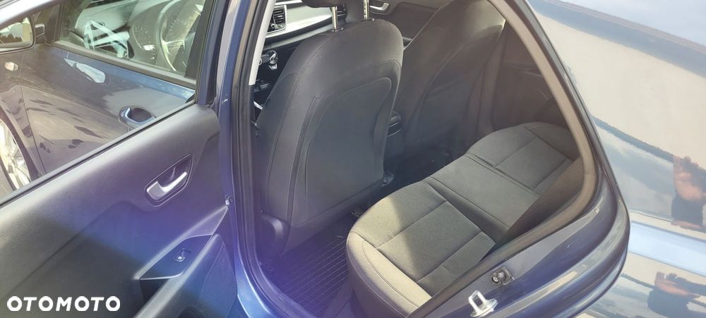 Kia Rio - 13