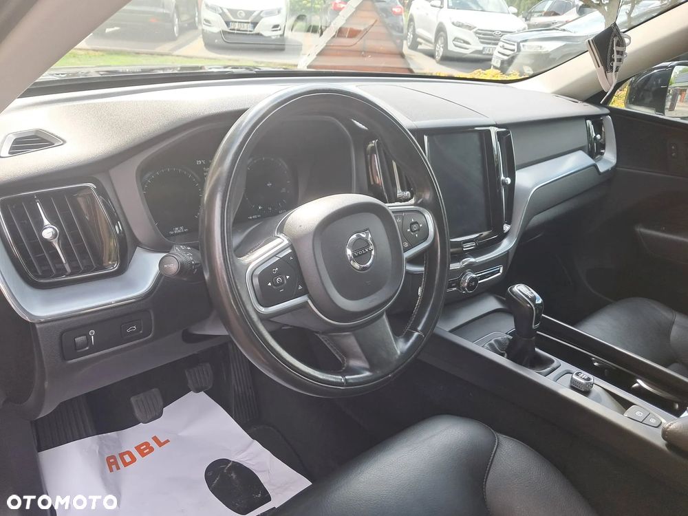 Volvo XC 60 D3 Drive-E Momentum - 20