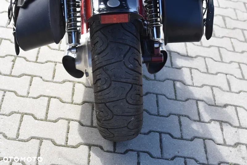 Suzuki Intruder - 18