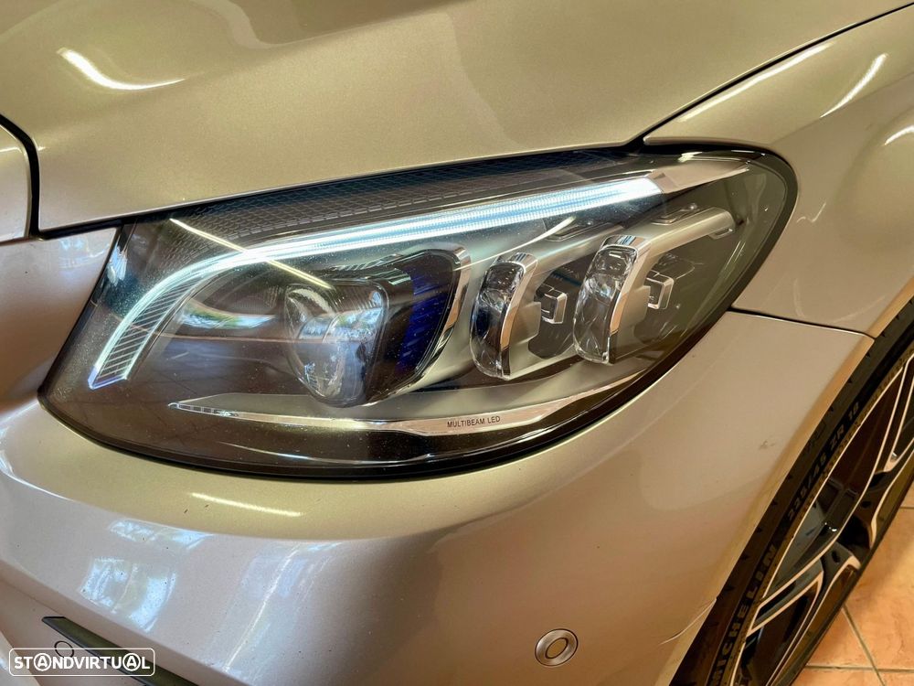 Mercedes-Benz C 300 de AMG Line - 13