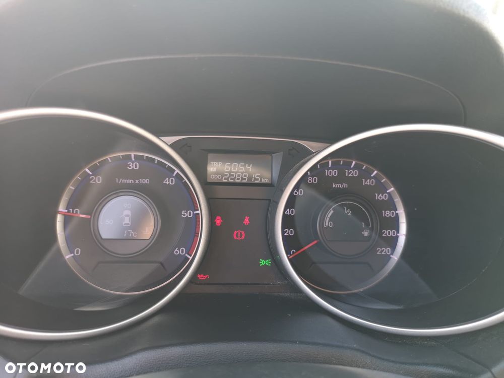 Hyundai ix35 2.0 CRDi Premium 2WD - 11