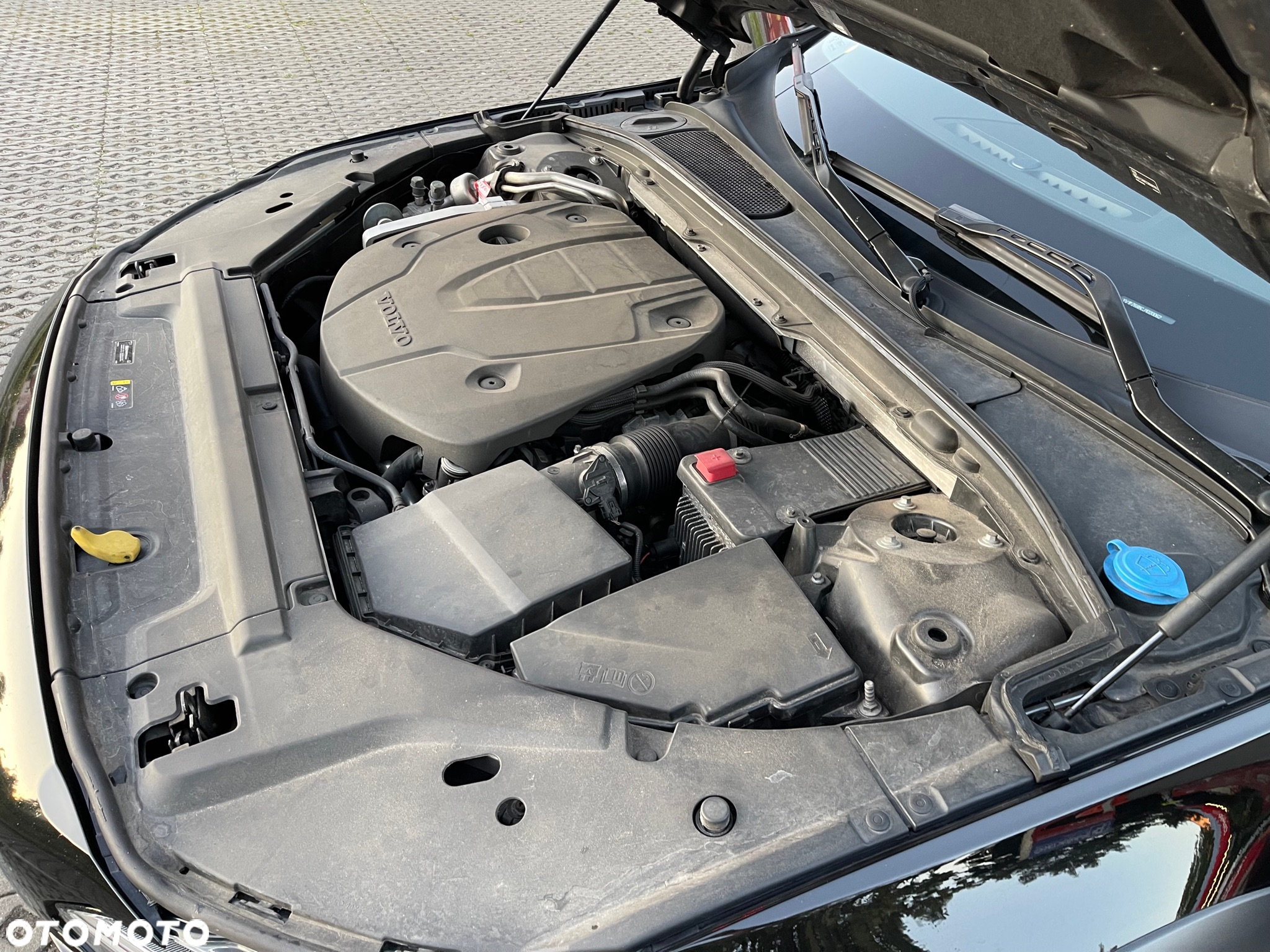 Volvo V90 D5 AWD Momentum Pro - 22