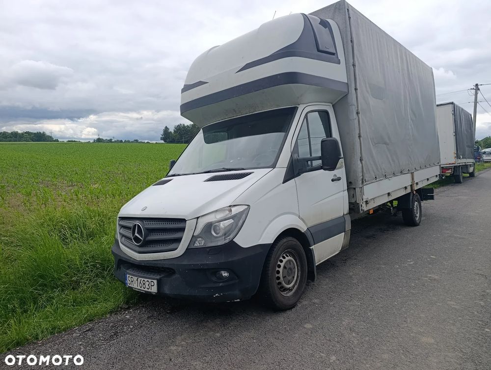Mercedes-Benz Sprinter - 1
