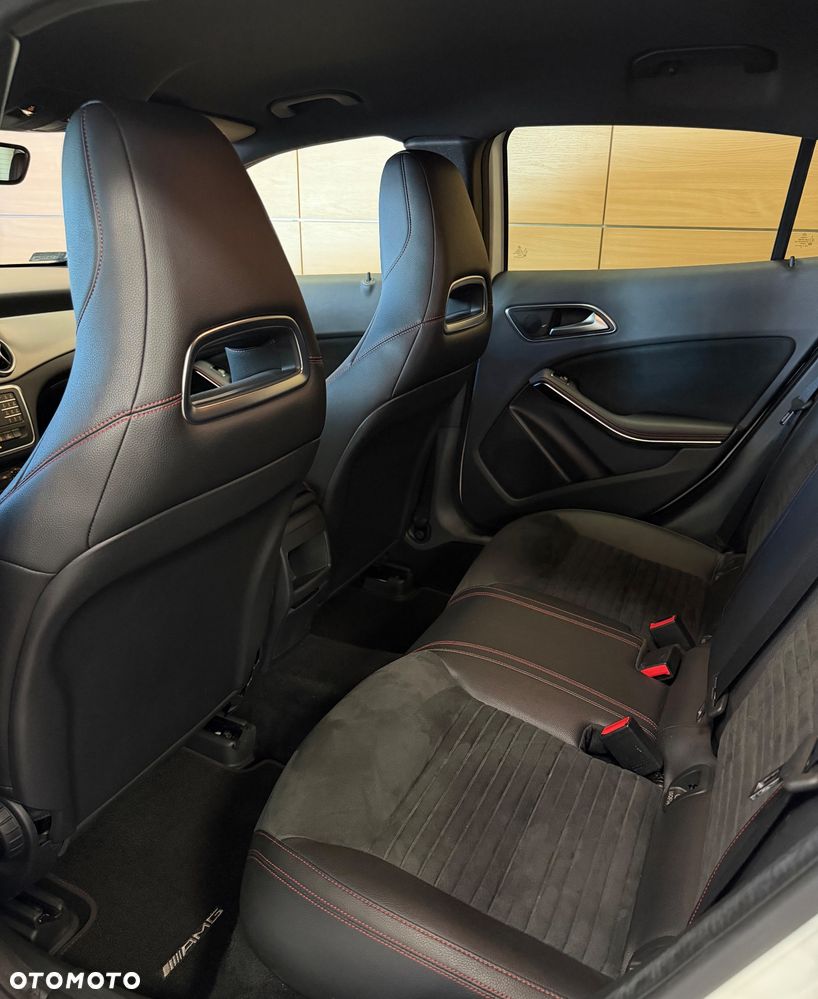 Mercedes-Benz GLA 200 7G-DCT AMG Line - 8