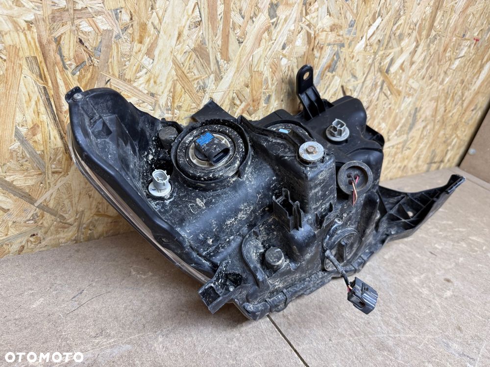 LAMPA LEWA SOCZEWKA LED TOYTOA TACOMA - 7