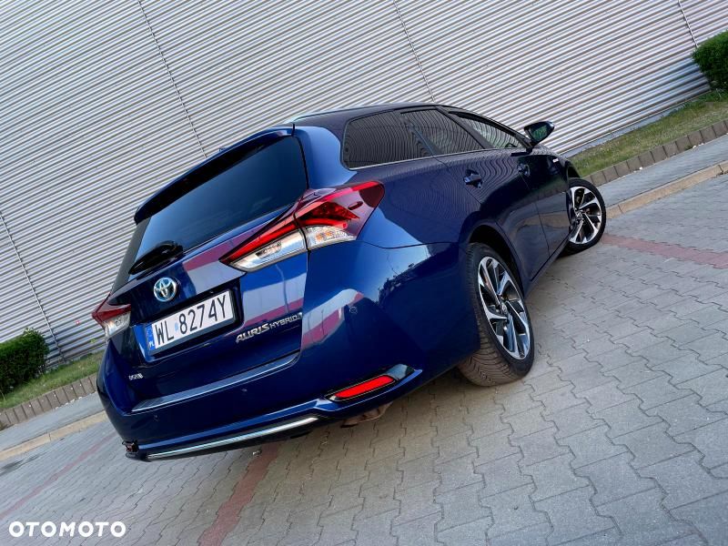 Toyota Auris 1.8 HSD Luna - 23