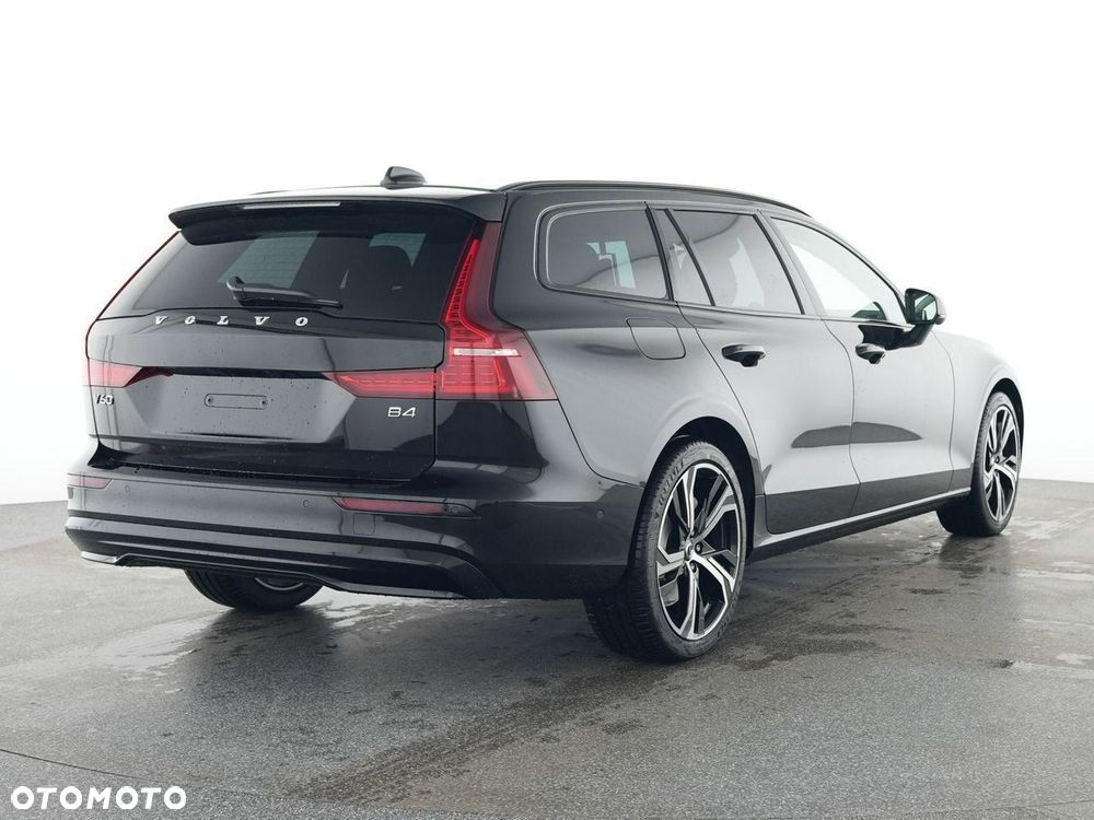 Volvo V60 B4 B DKG Ultra Dark - 2